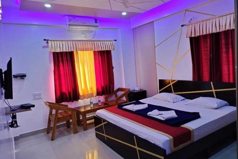 Royal Comfort Inn Bangalore Exterior foto