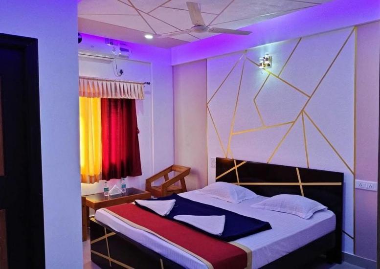 Royal Comfort Inn Bangalore Exterior foto
